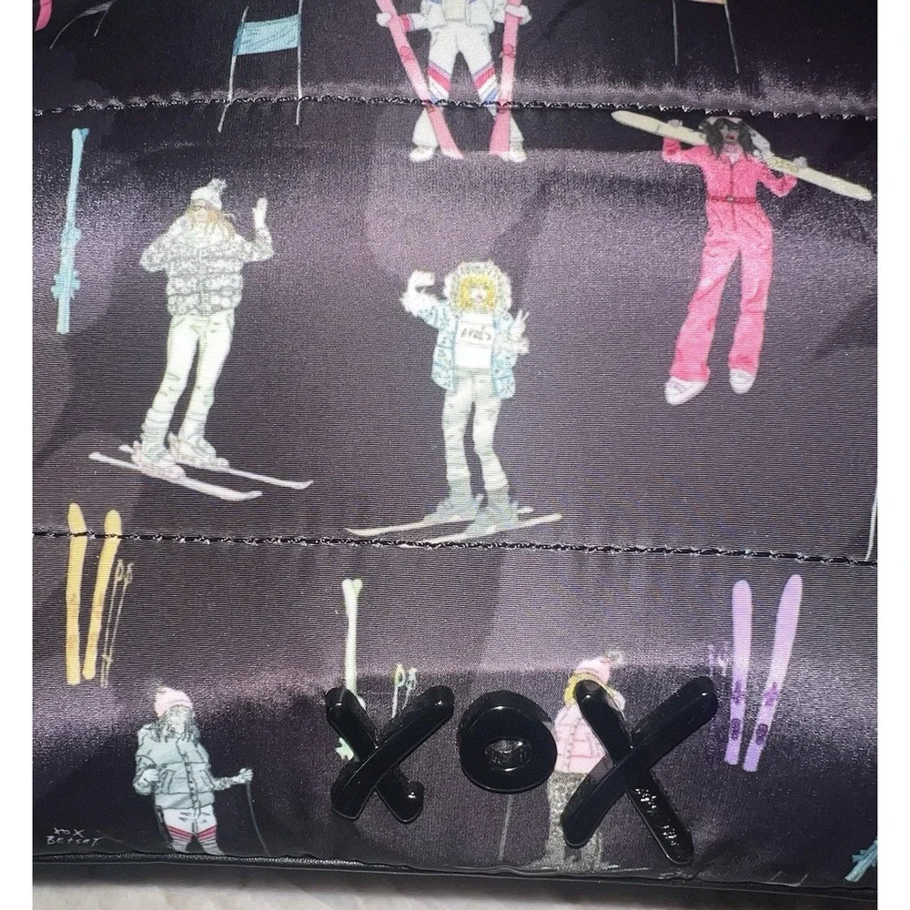 Betsey Johnson Apres Ski School Wristlet Zipper Bag New